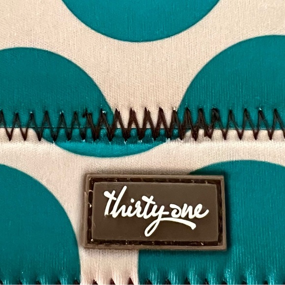 Thirty-One Tablet Sleeve - Picture 6 of 9